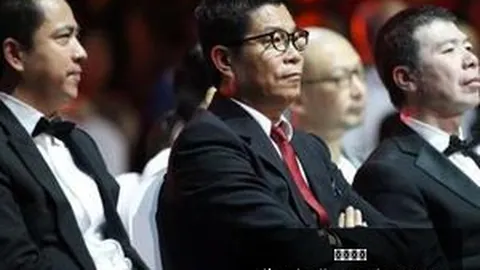 曼联中场新希望：20岁梅努大放异彩，世界杯遗憾一场未上